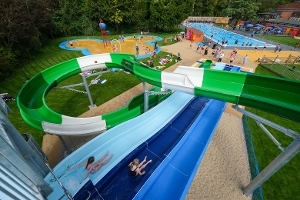 A photo of the slides at Northcroft Lido